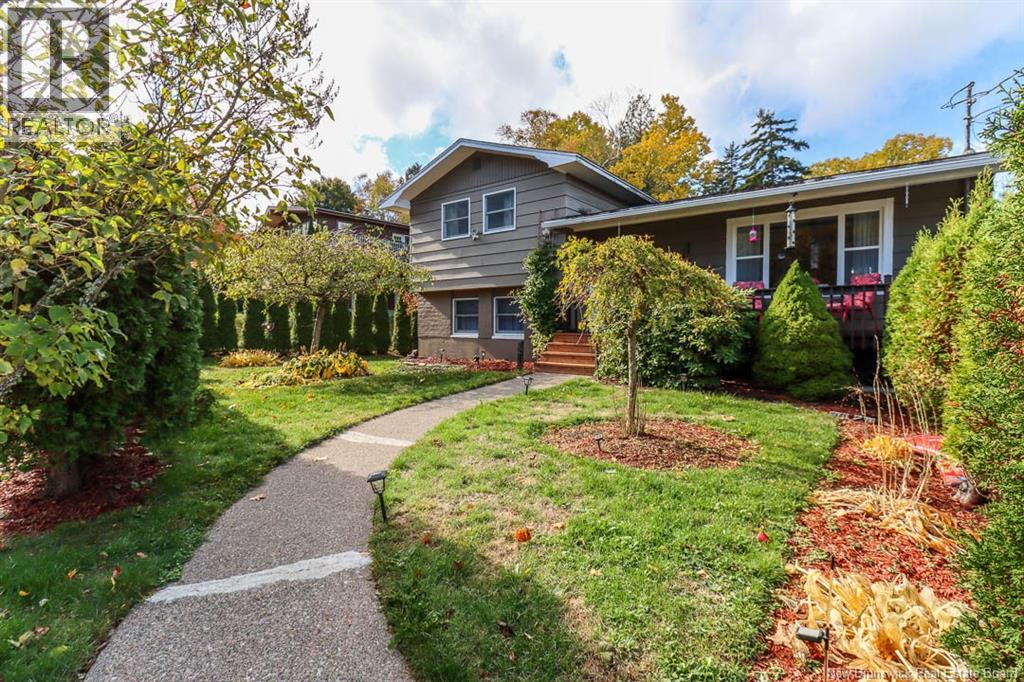 259 Bay Crescent Drive, Saint John, New Brunswick  E2M 6M1 - Photo 2 - NB129156