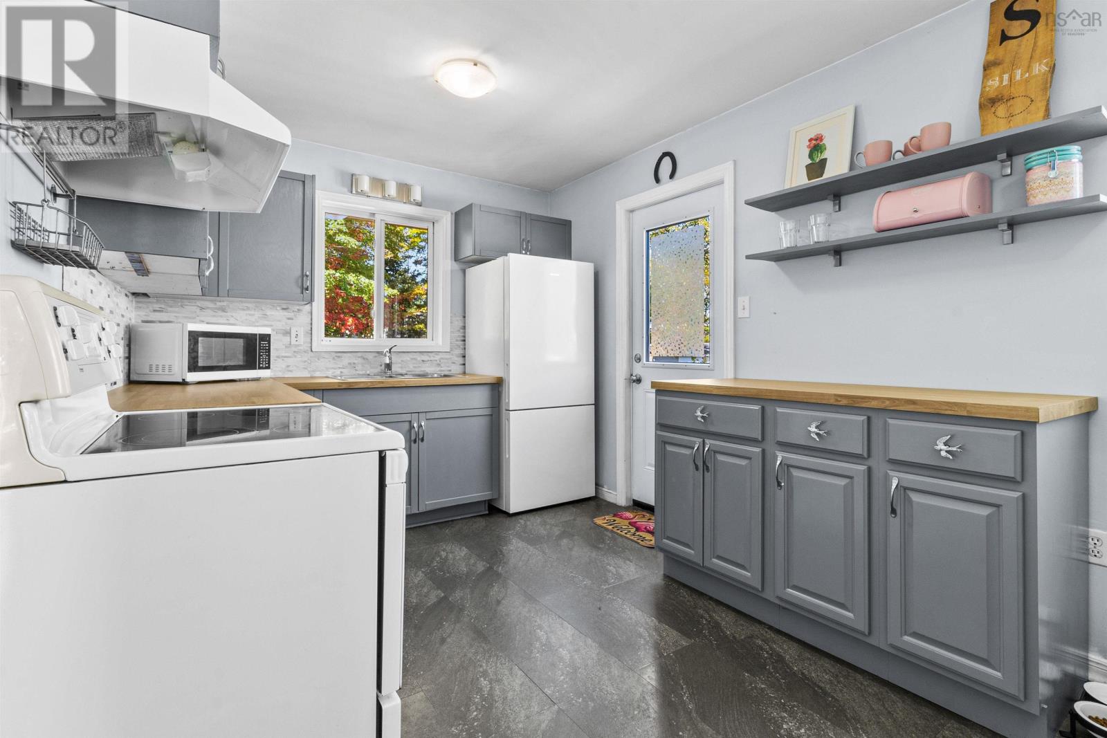 41 Sunnyvale Court, Lower Sackville, Nova Scotia  B4E 2T2 - Photo 11 - 202524801