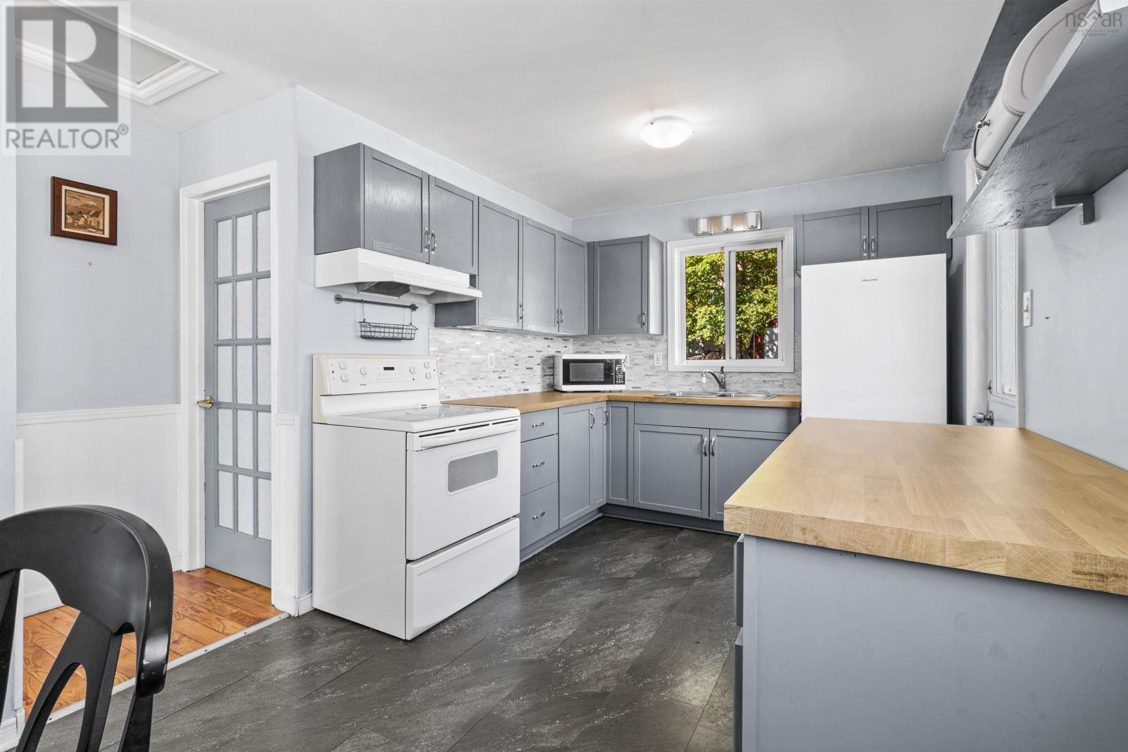 41 Sunnyvale Court, Lower Sackville, Nova Scotia  B4E 2T2 - Photo 9 - 202524801