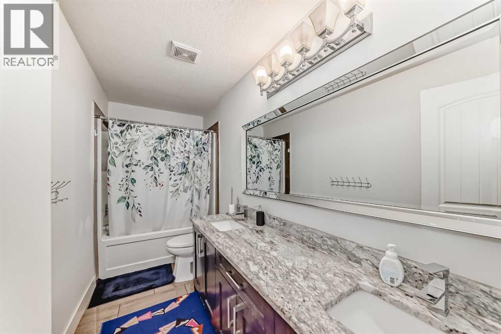 388 Kinniburgh Boulevard, Chestermere, Alberta  T1X 0N3 - Photo 21 - A2265735