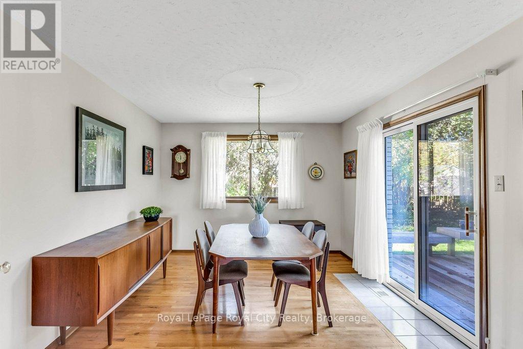 40 Keats Crescent, Guelph, Ontario  N1G 3B2 - Photo 25 - X12486016