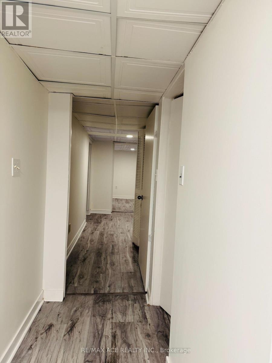 Bsmt - 70 Colonial Avenue, Toronto, Ontario  M1M 2C5 - Photo 4 - E12485868