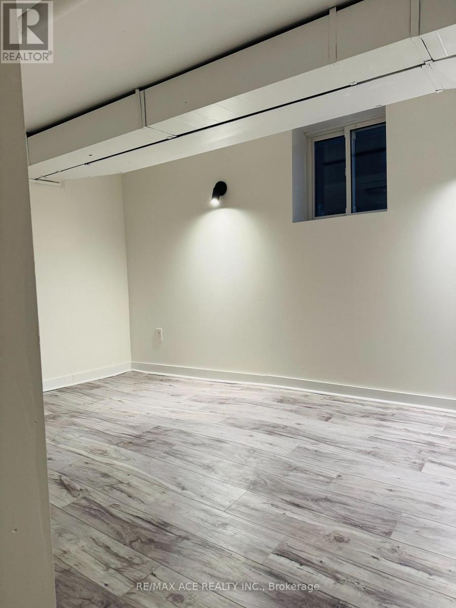 Bsmt - 70 Colonial Avenue, Toronto, Ontario  M1M 2C5 - Photo 5 - E12485868