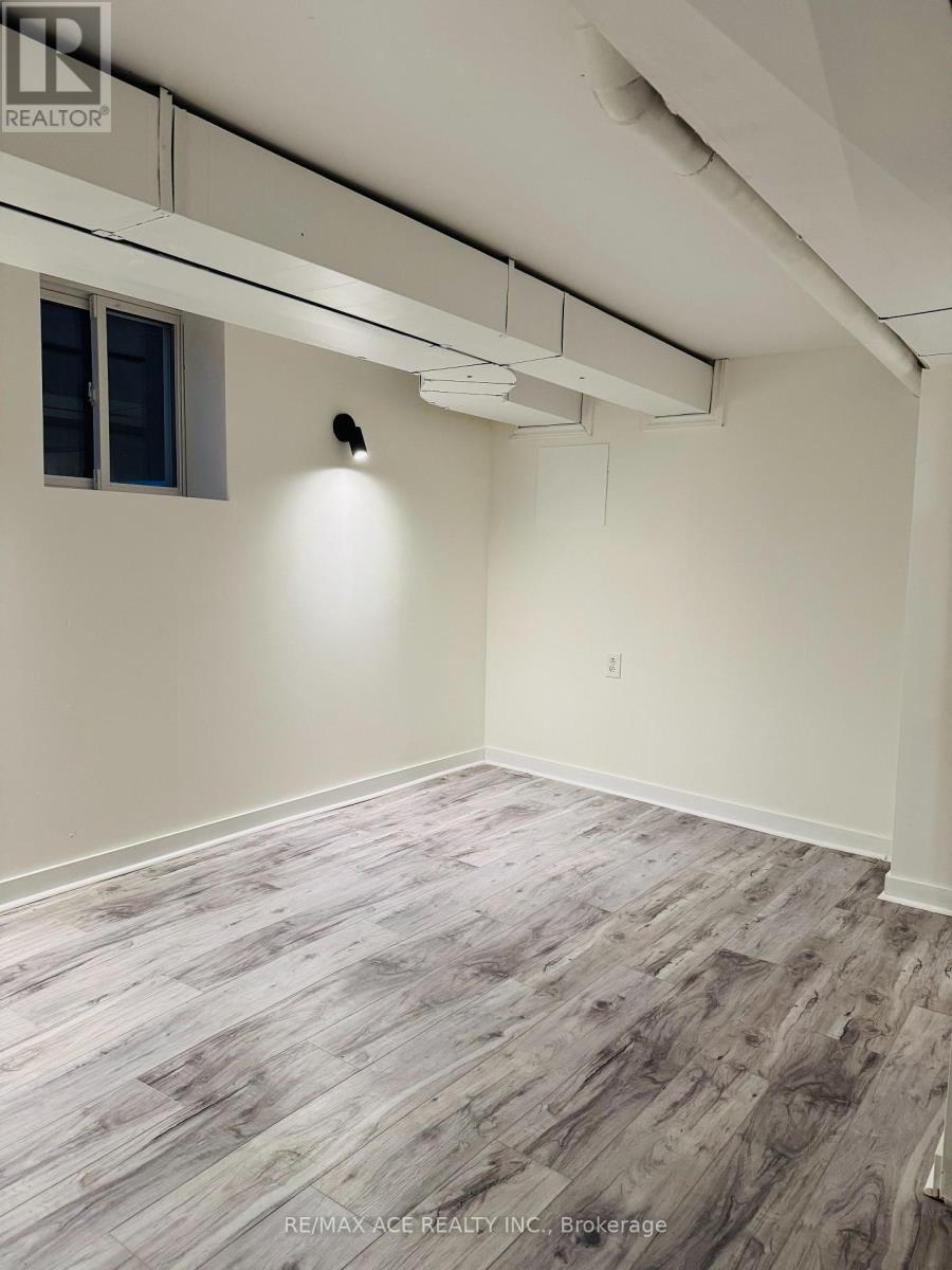 Bsmt - 70 Colonial Avenue, Toronto, Ontario  M1M 2C5 - Photo 6 - E12485868