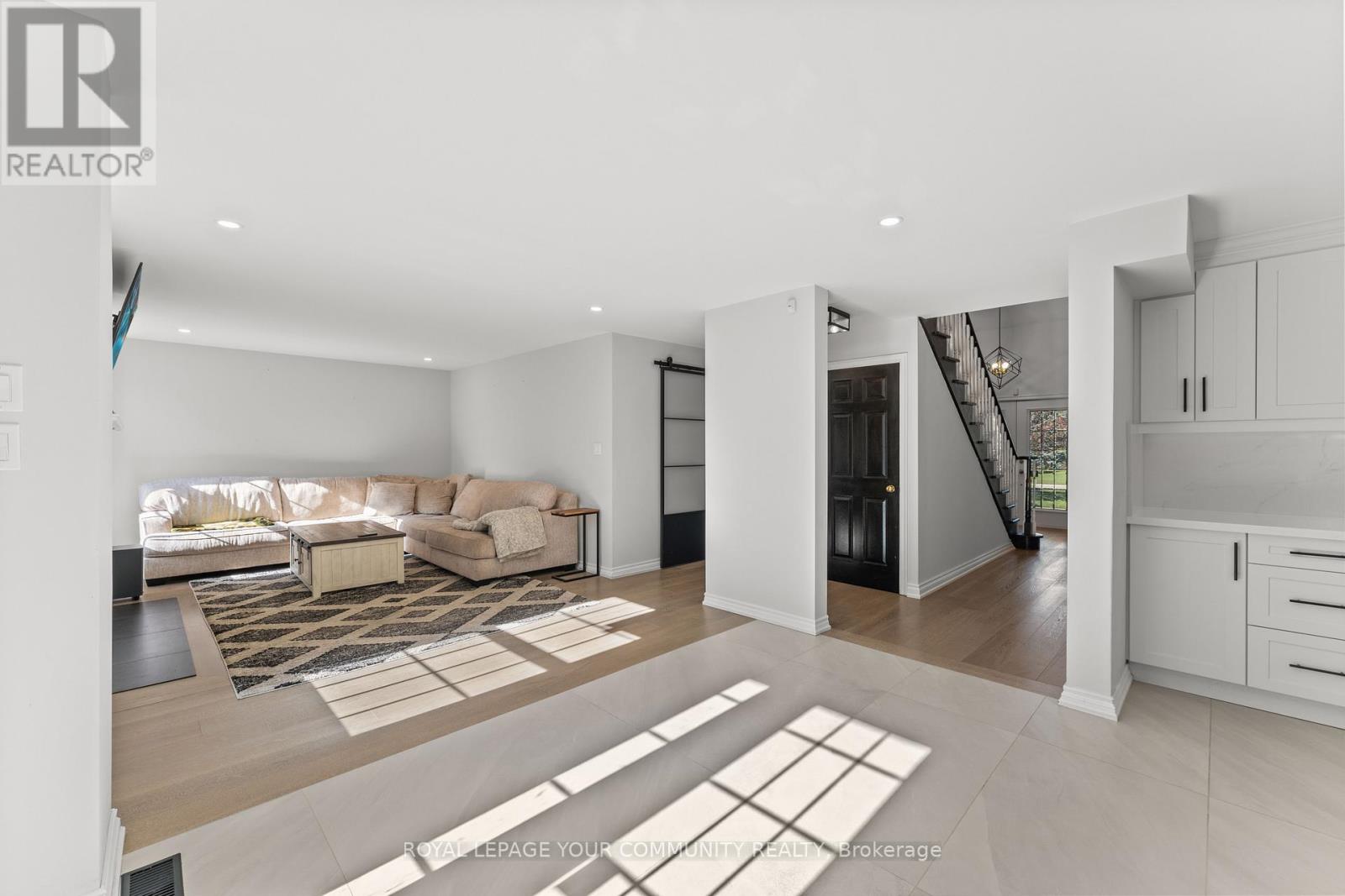 1645 Acorn Lane, Pickering, Ontario  L1Y 1A7 - Photo 13 - E12485912