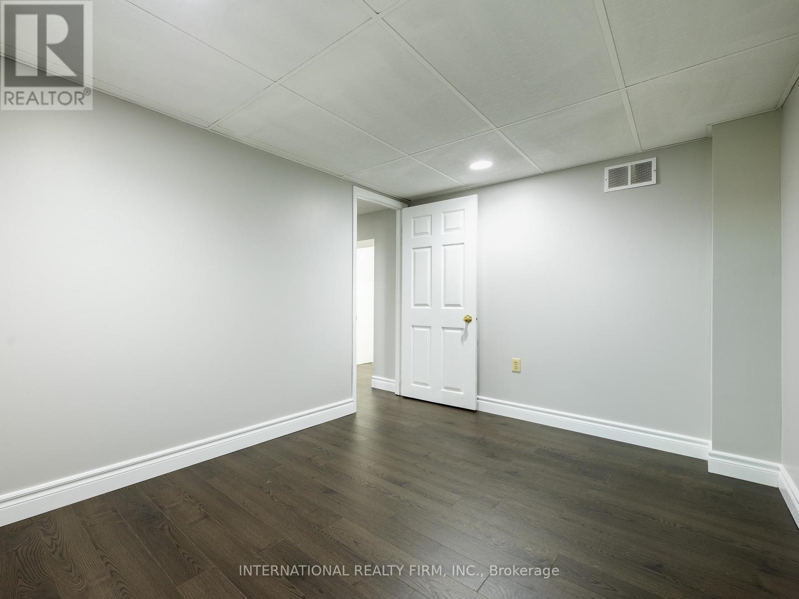 Basement - 345 Park Road S, Oshawa, Ontario  L1J 4H6 - Photo 13 - E12485973