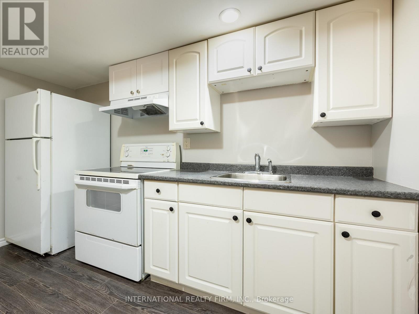 Basement - 345 Park Road S, Oshawa, Ontario  L1J 4H6 - Photo 6 - E12485973