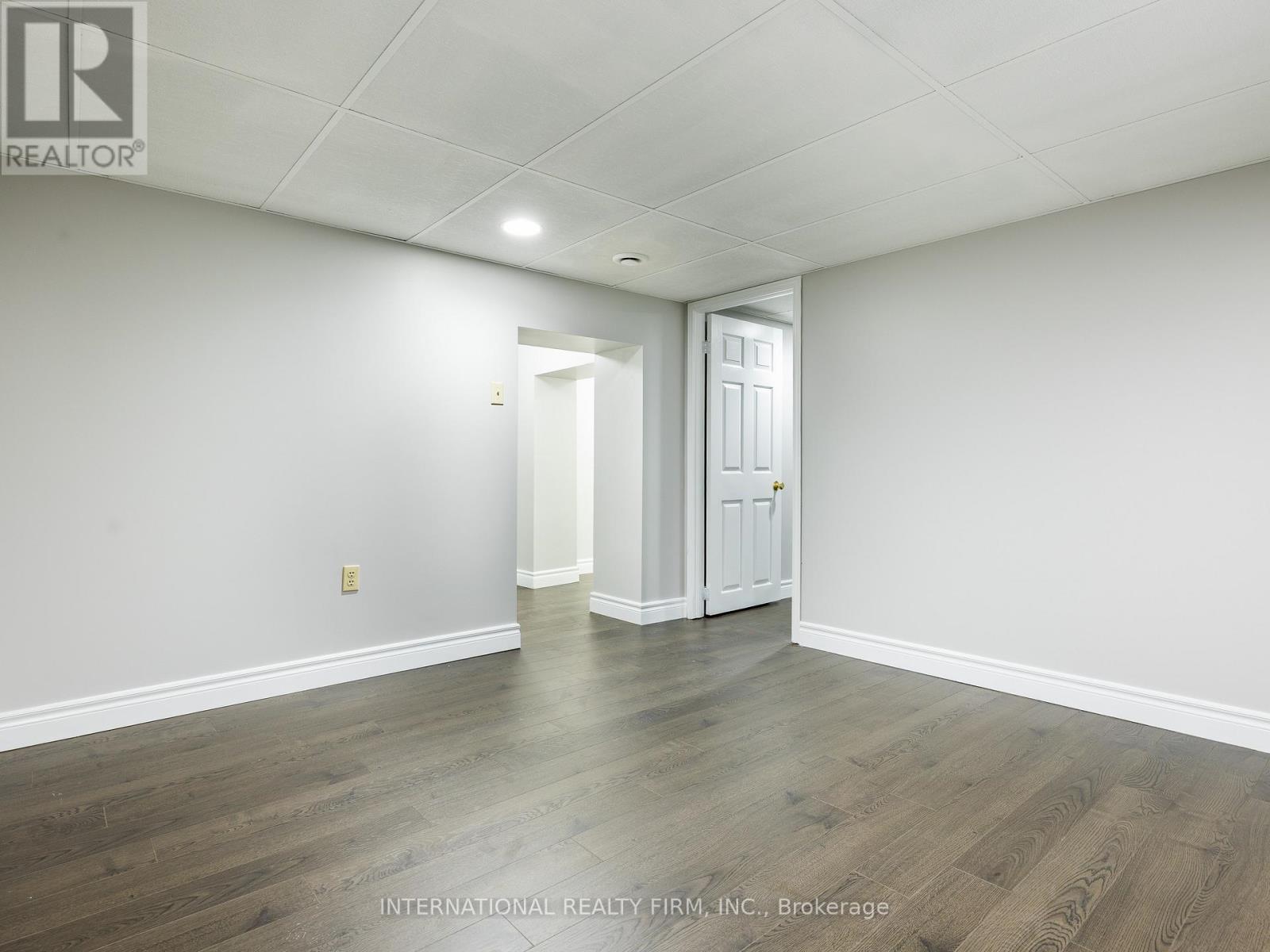 Basement - 345 Park Road S, Oshawa, Ontario  L1J 4H6 - Photo 9 - E12485973