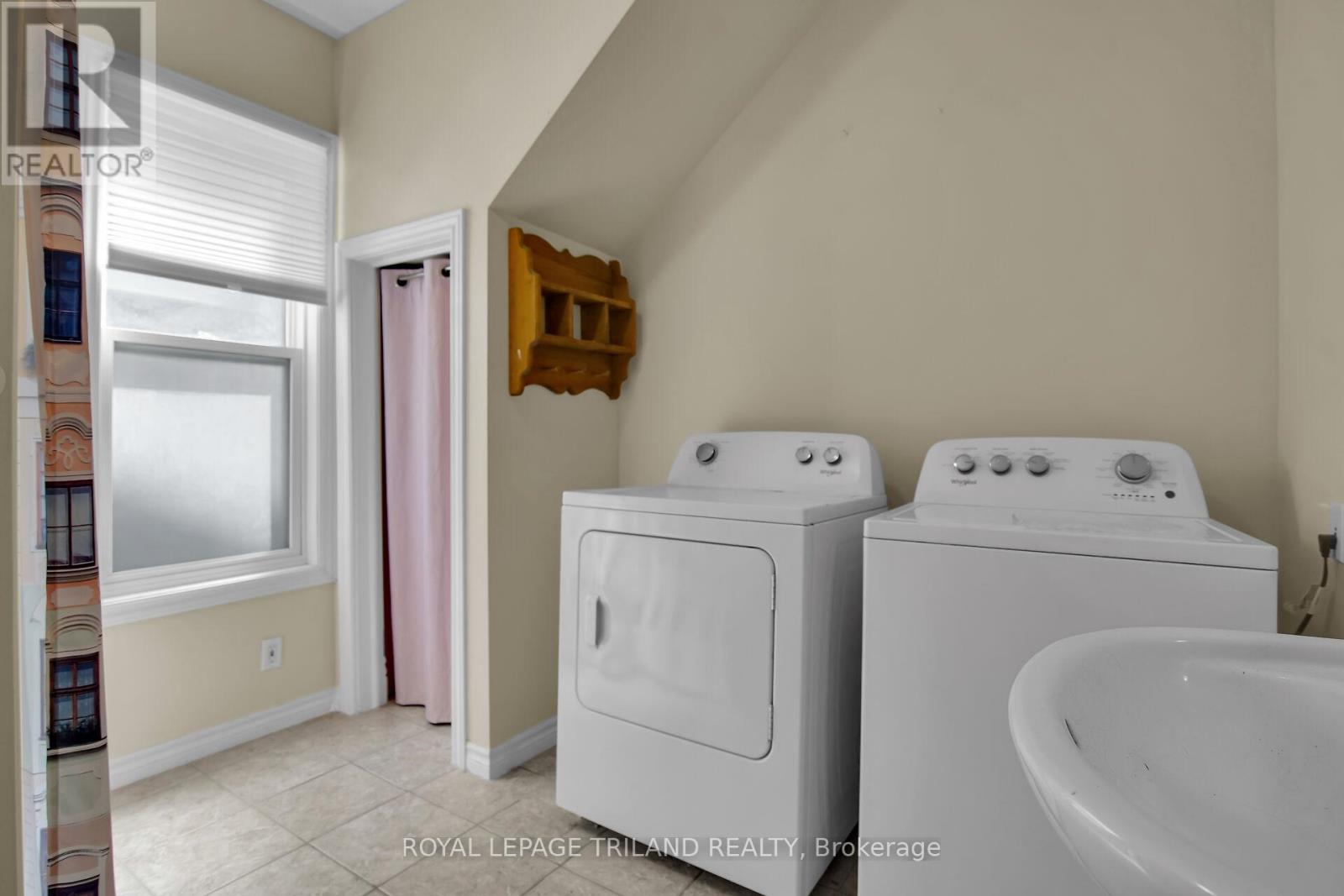 824 Stedwell Street, London East, Ontario  N5Z 1L8 - Photo 12 - X12485991