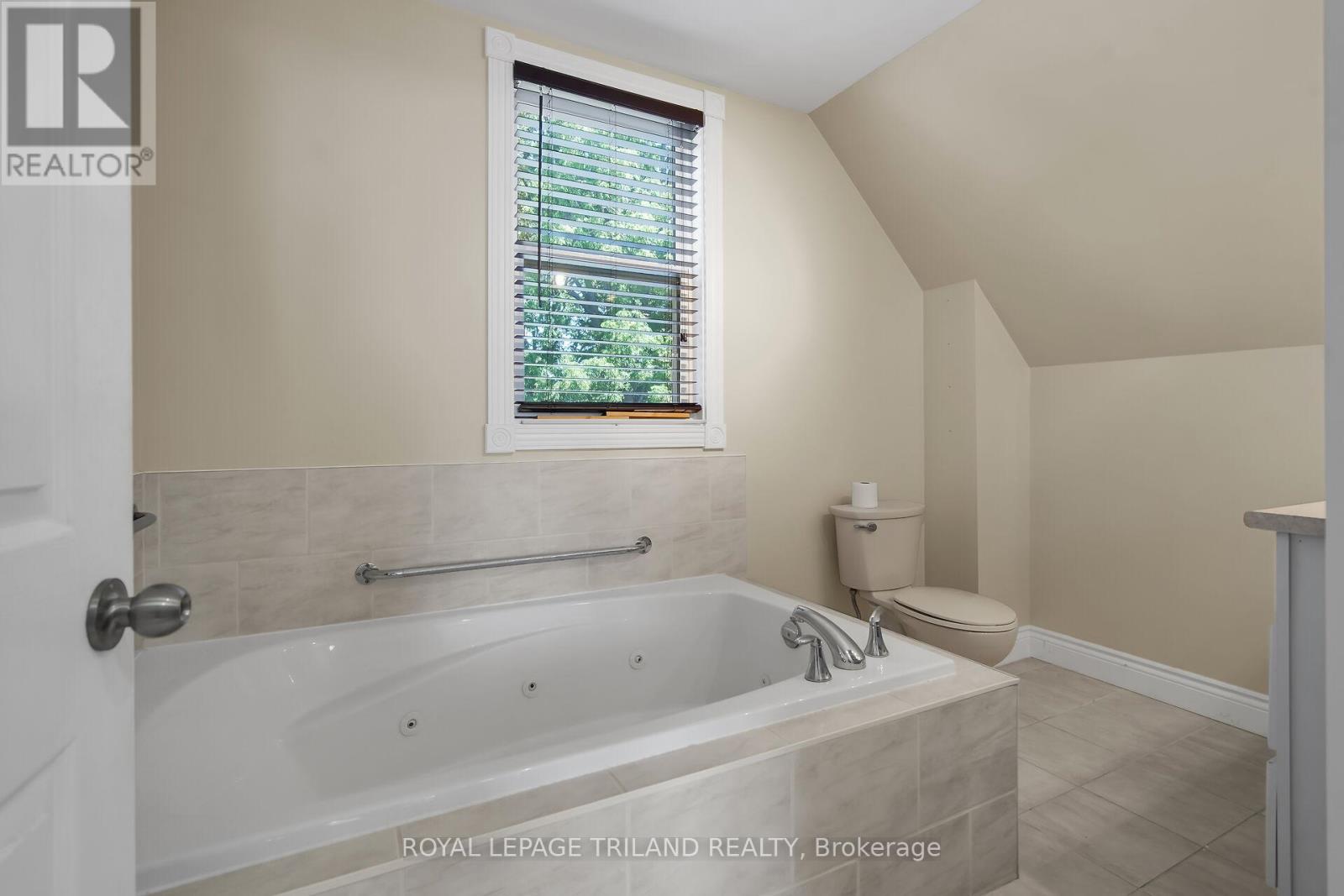 824 Stedwell Street, London East, Ontario  N5Z 1L8 - Photo 18 - X12485991