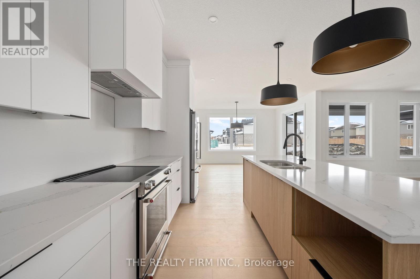 2603 Buroak Drive, London North (North S), Ontario  N6G 3W1 - Photo 6 - X12485995