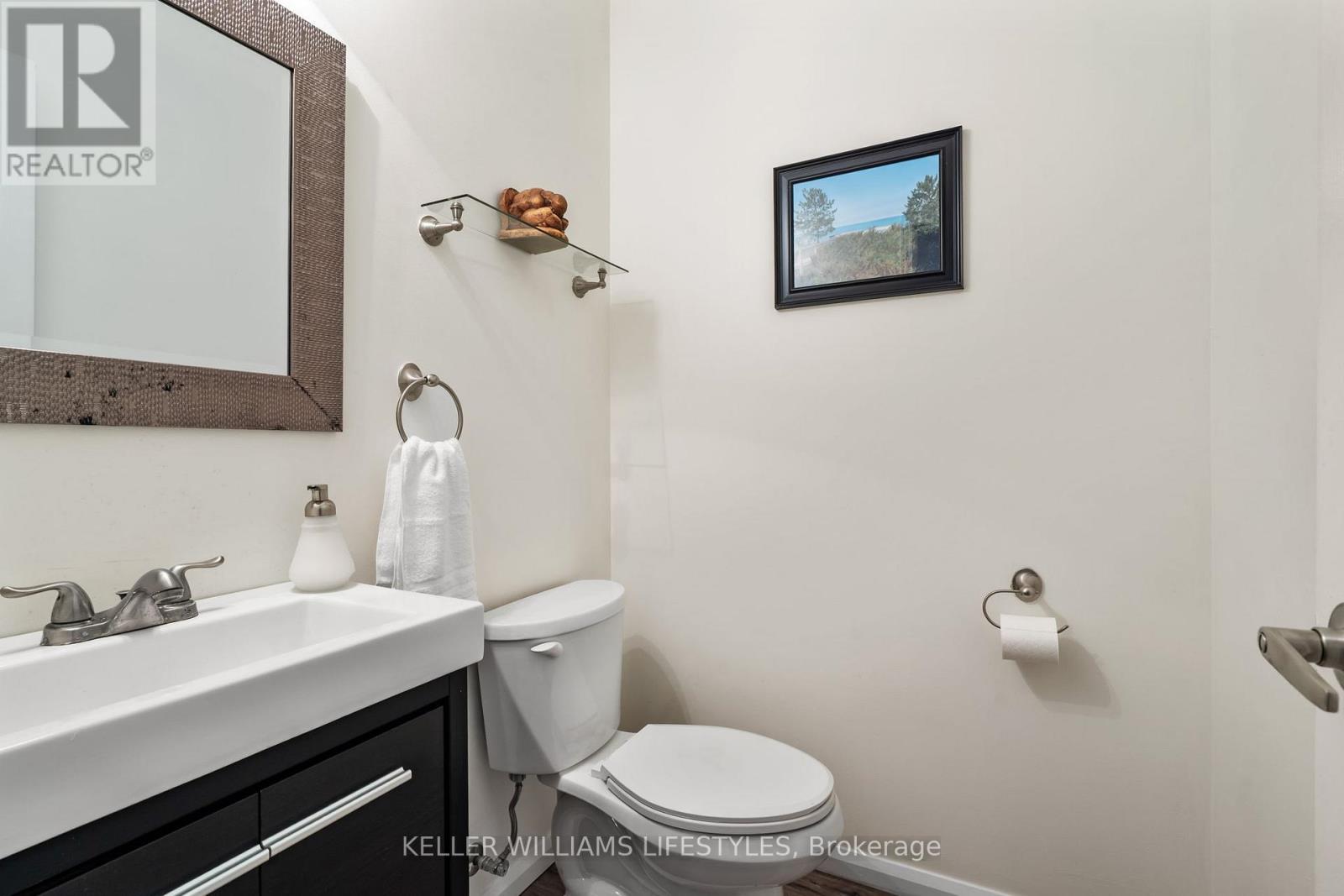 200 Bournemouth Drive, London East, Ontario  N5V 4S8 - Photo 20 - X12485996