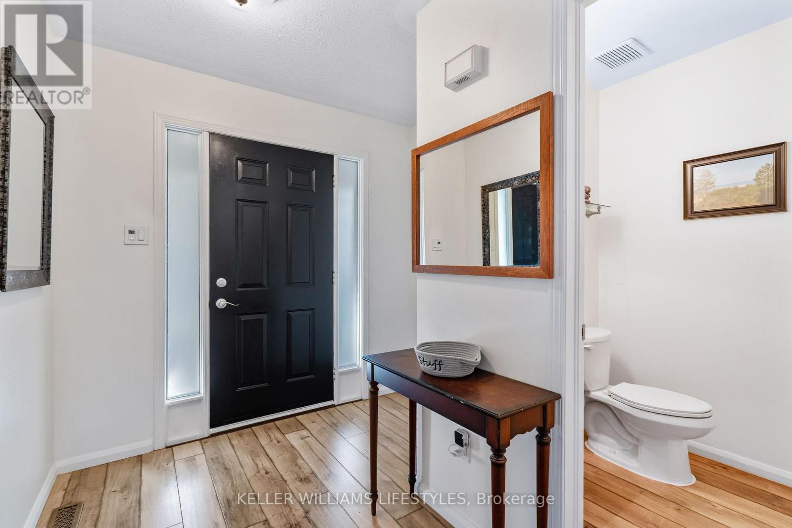 200 Bournemouth Drive, London East, Ontario  N5V 4S8 - Photo 5 - X12485996