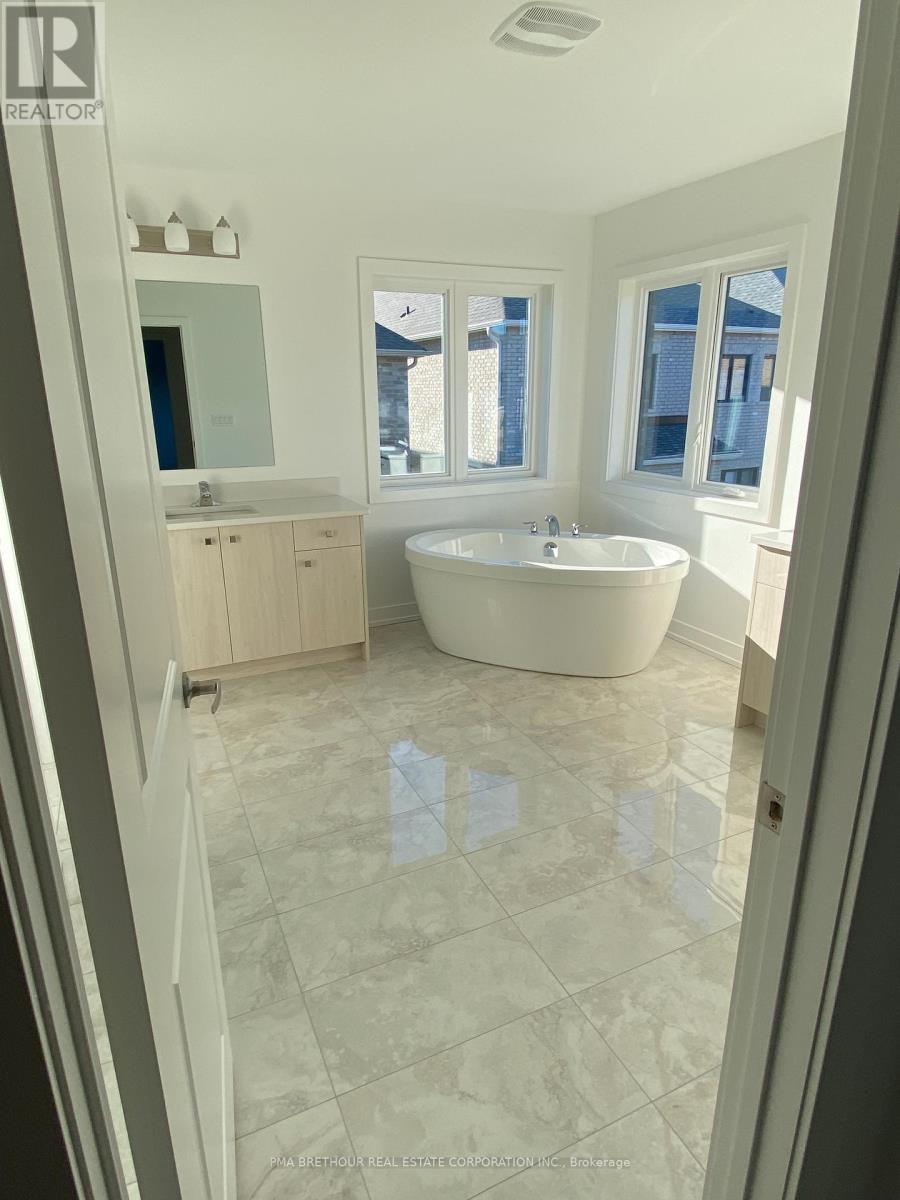 35 Brabin Circle, Whitby, Ontario  L1P 0B9 - Photo 23 - E12319751