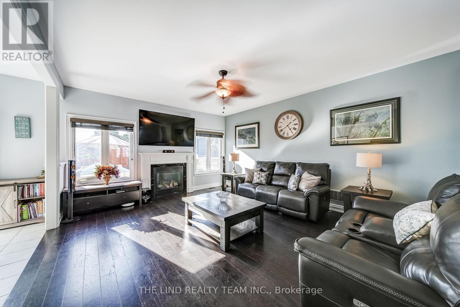 26 Keenan Drive, Adjala-Tosorontio (Loretto), Ontario  L0G 1L0 - Photo 11 - N12485855