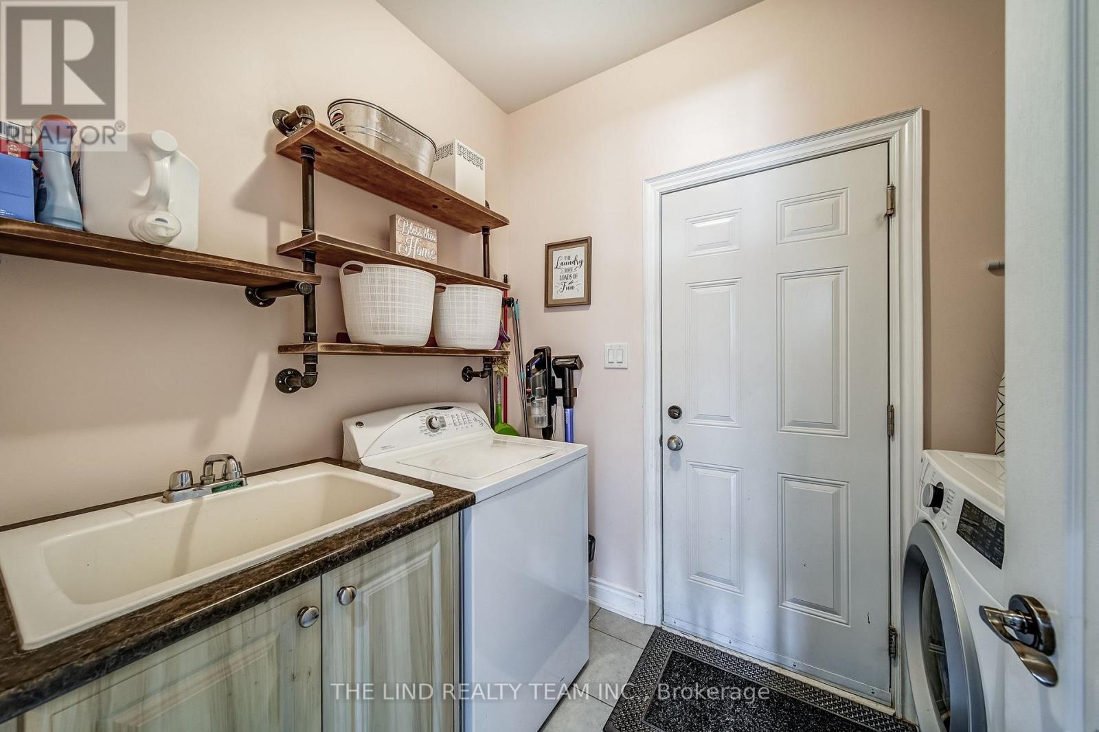 26 Keenan Drive, Adjala-Tosorontio (Loretto), Ontario  L0G 1L0 - Photo 19 - N12485855