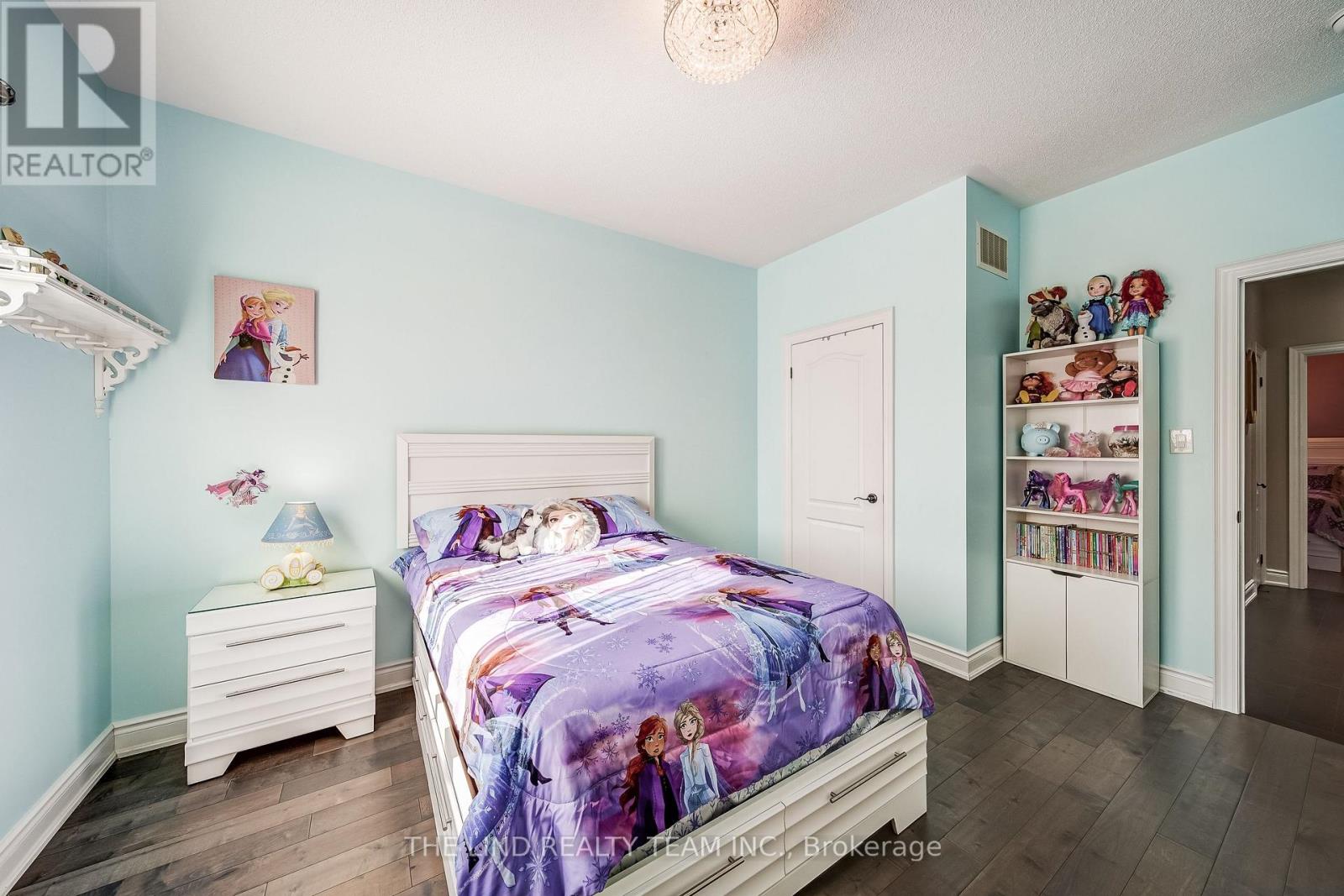 26 Keenan Drive, Adjala-Tosorontio (Loretto), Ontario  L0G 1L0 - Photo 24 - N12485855