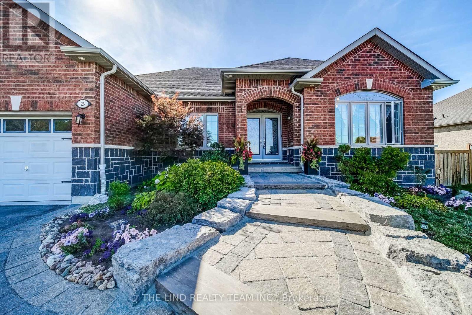 26 Keenan Drive, Adjala-Tosorontio (Loretto), Ontario  L0G 1L0 - Photo 4 - N12485855