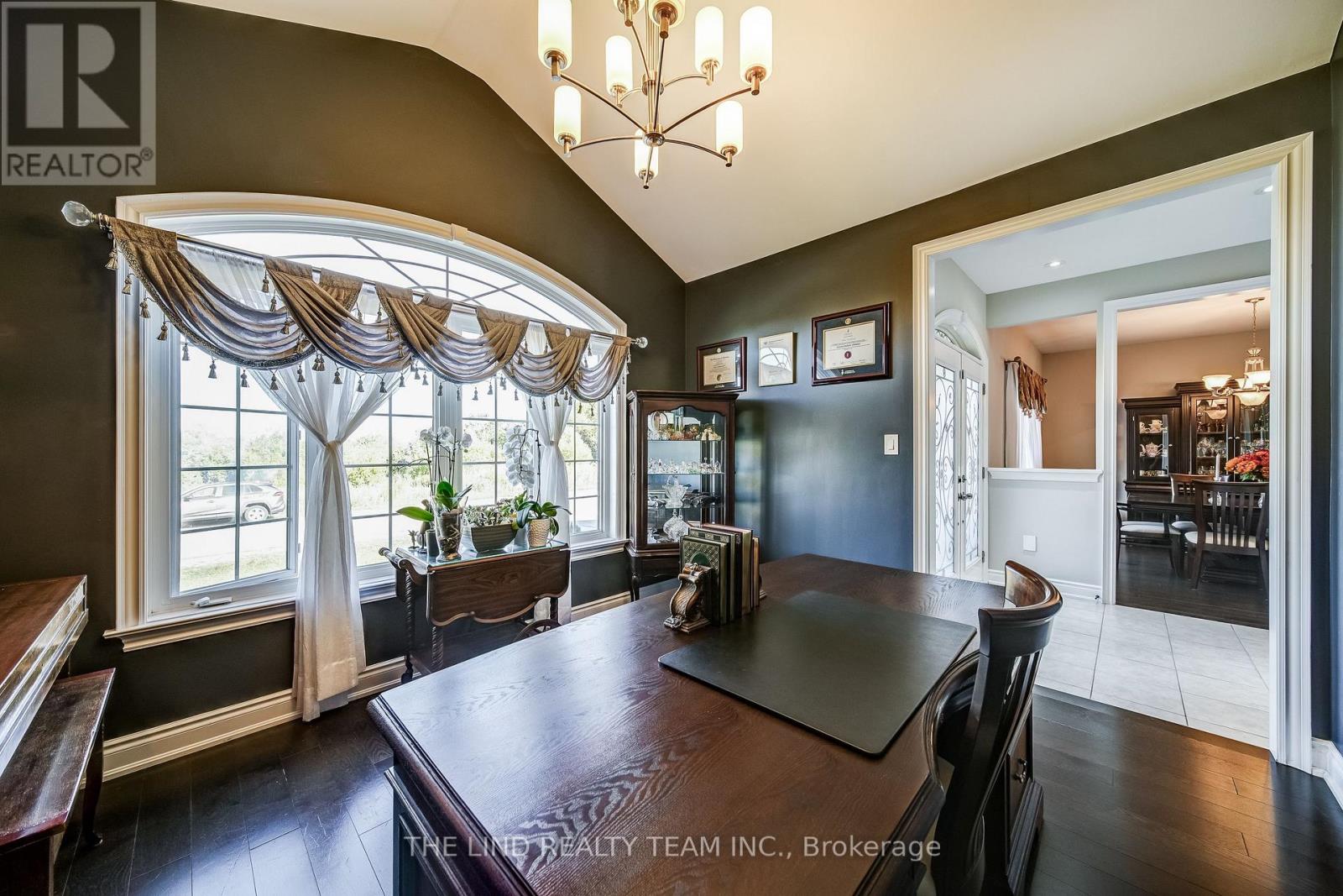 26 Keenan Drive, Adjala-Tosorontio (Loretto), Ontario  L0G 1L0 - Photo 7 - N12485855