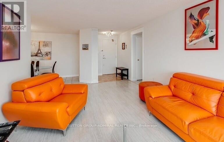 909 - 7420 Bathurst Street, Vaughan, Ontario  L4J 6X4 - Photo 3 - N12485864