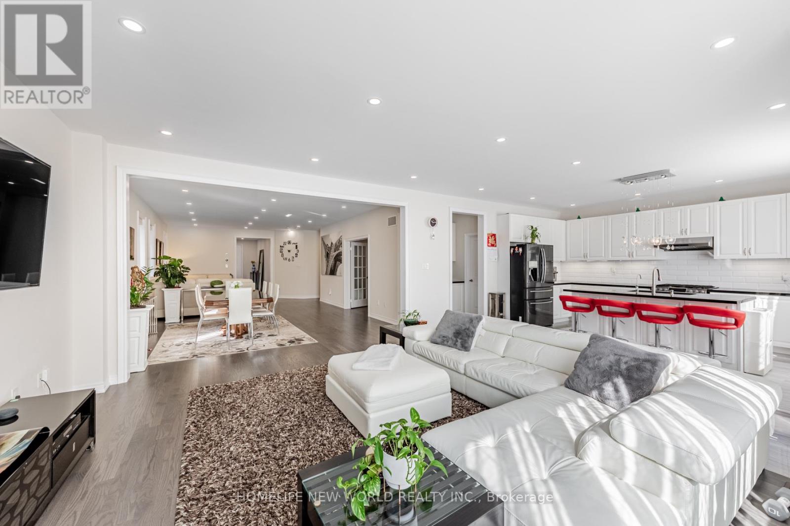 43 Starkweather Street, Aurora, Ontario  L4G 0Z2 - Photo 6 - N12485882