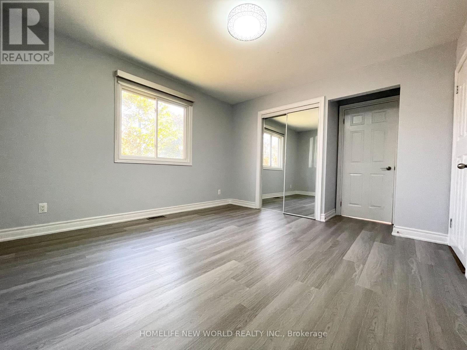 716 Lake Drive S, Georgina, Ontario  L4P 1V1 - Photo 14 - N12485896