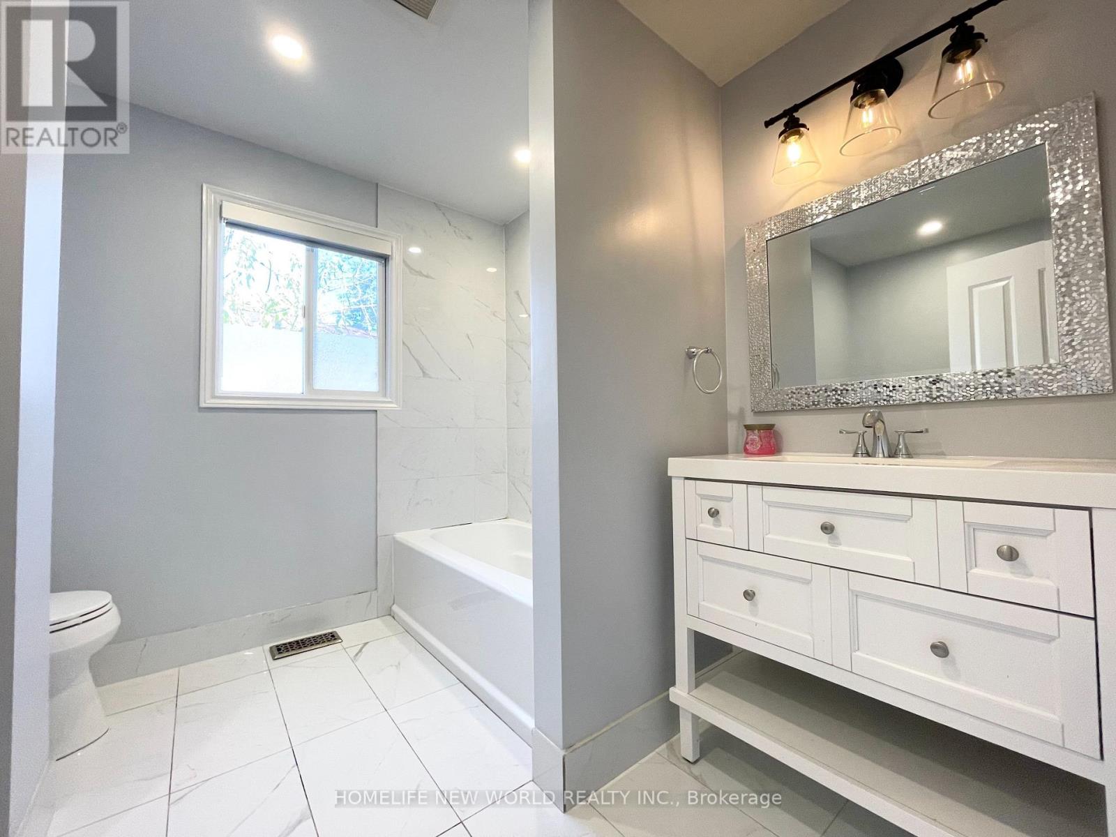 716 Lake Drive S, Georgina, Ontario  L4P 1V1 - Photo 19 - N12485896