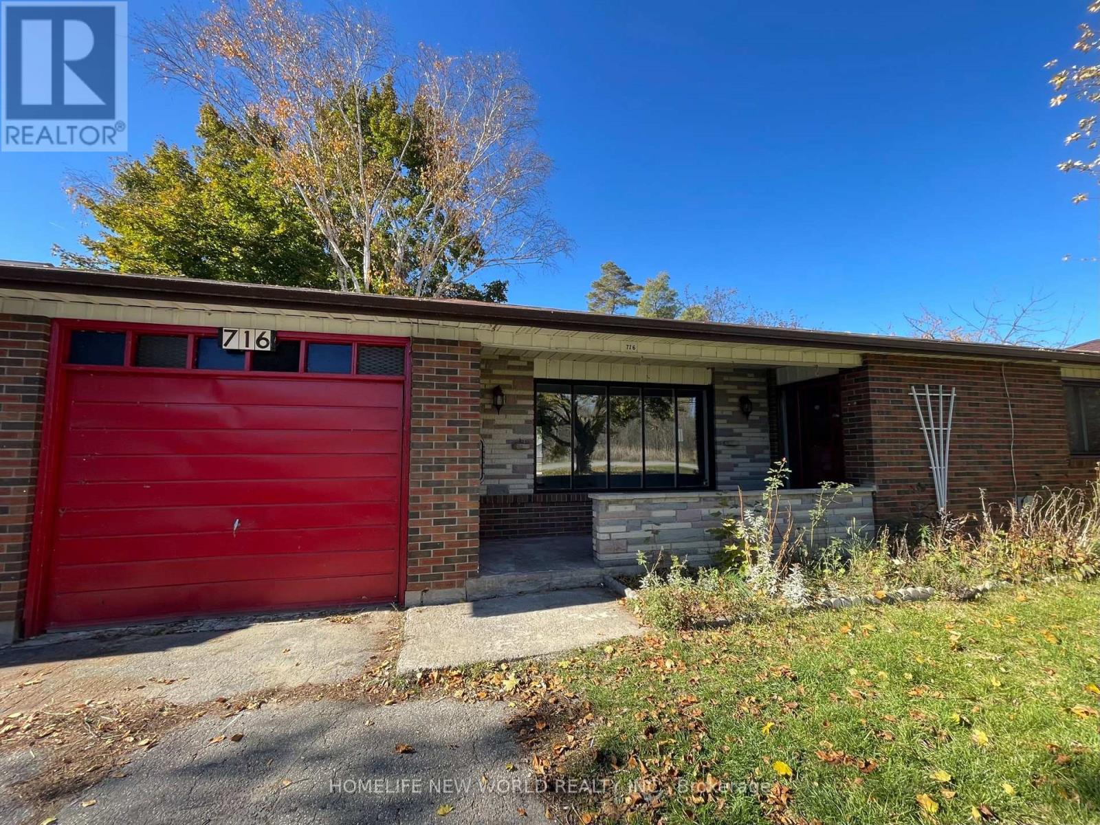 716 Lake Drive S, Georgina, Ontario  L4P 1V1 - Photo 2 - N12485896