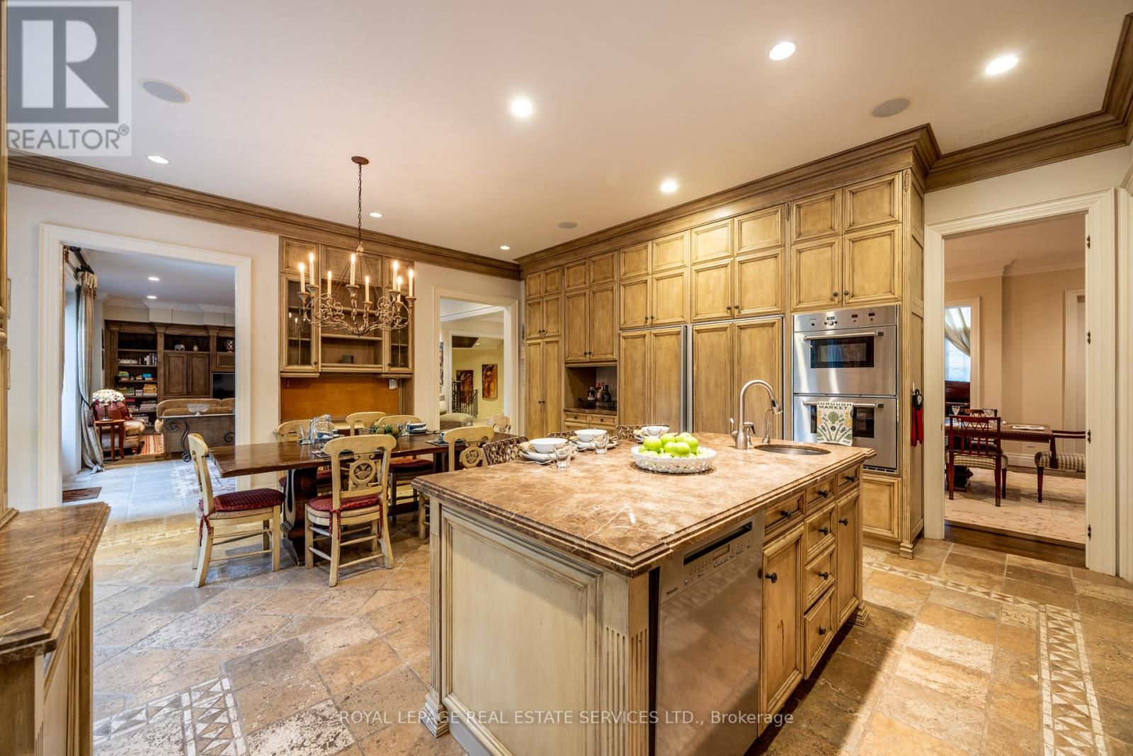 9 Seinecliffe Road, Markham, Ontario  L3T 1K3 - Photo 25 - N12485927