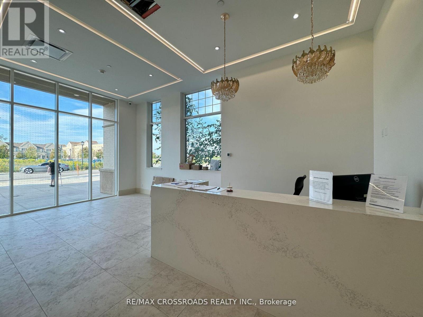 239 - 101 Cathedral High Street, Markham, Ontario  L6C 3L8 - Photo 5 - N12485956