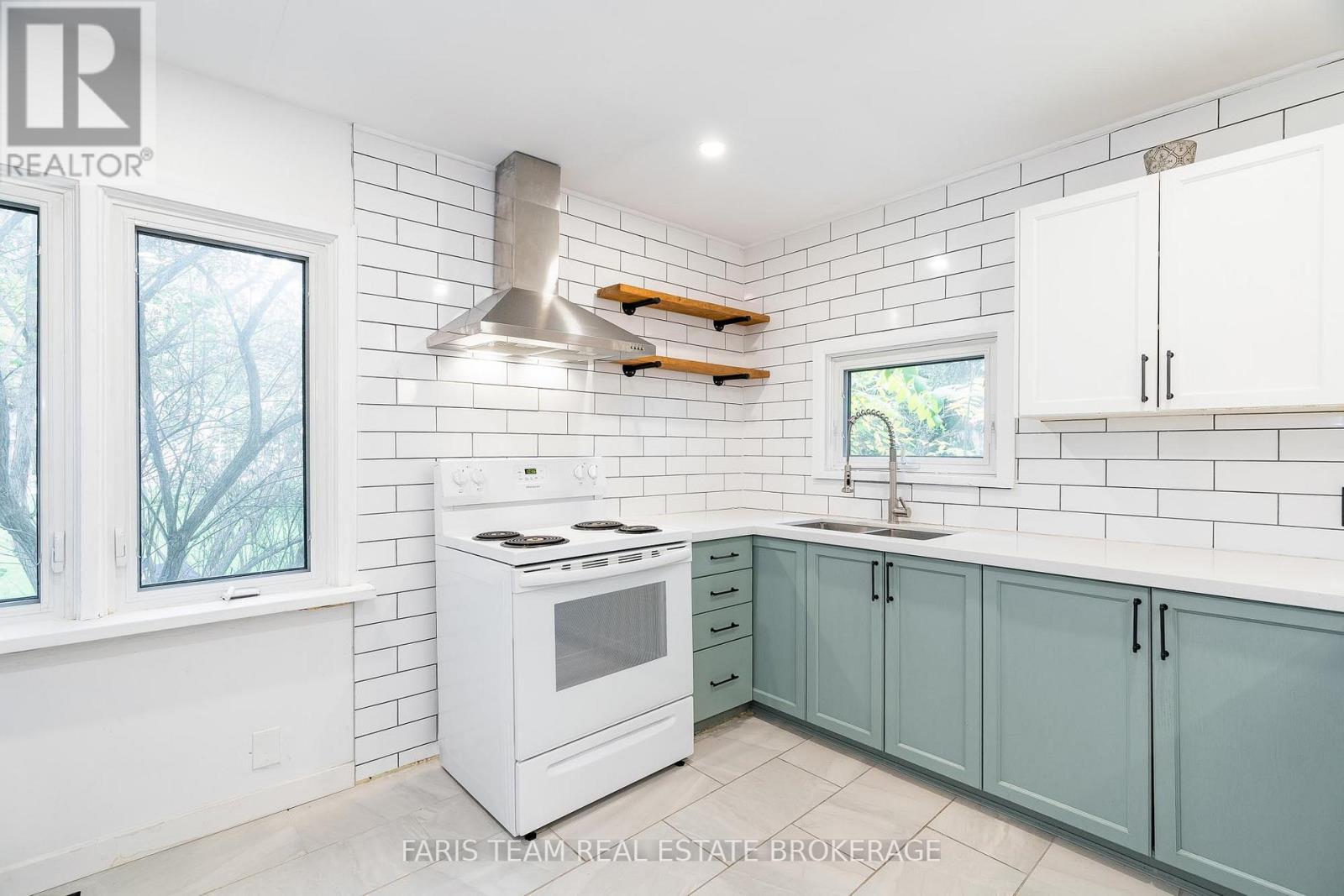 3 John Drive, Innisfil (Cookstown), Ontario  L0L 1L0 - Photo 7 - N12485974