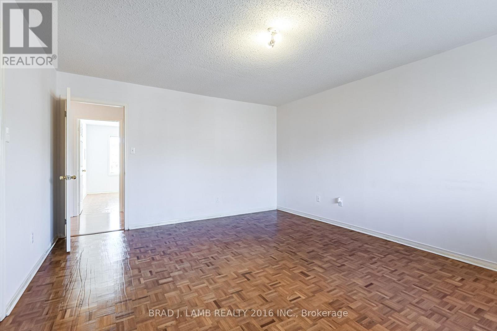 45 Waterton Crescent, Richmond Hill, Ontario  L4B 4L2 - Photo 21 - N12478416