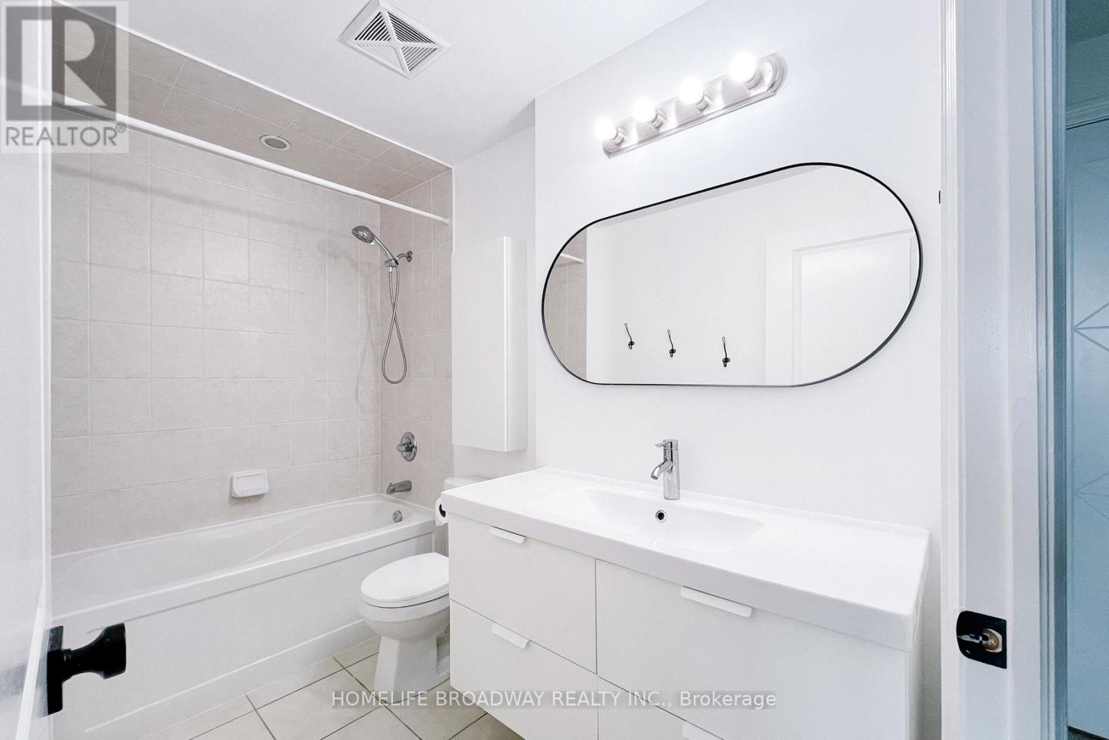 Ph108 - 18 Harding Boulevard, Richmond Hill, Ontario  L4C 0T3 - Photo 20 - N12485459