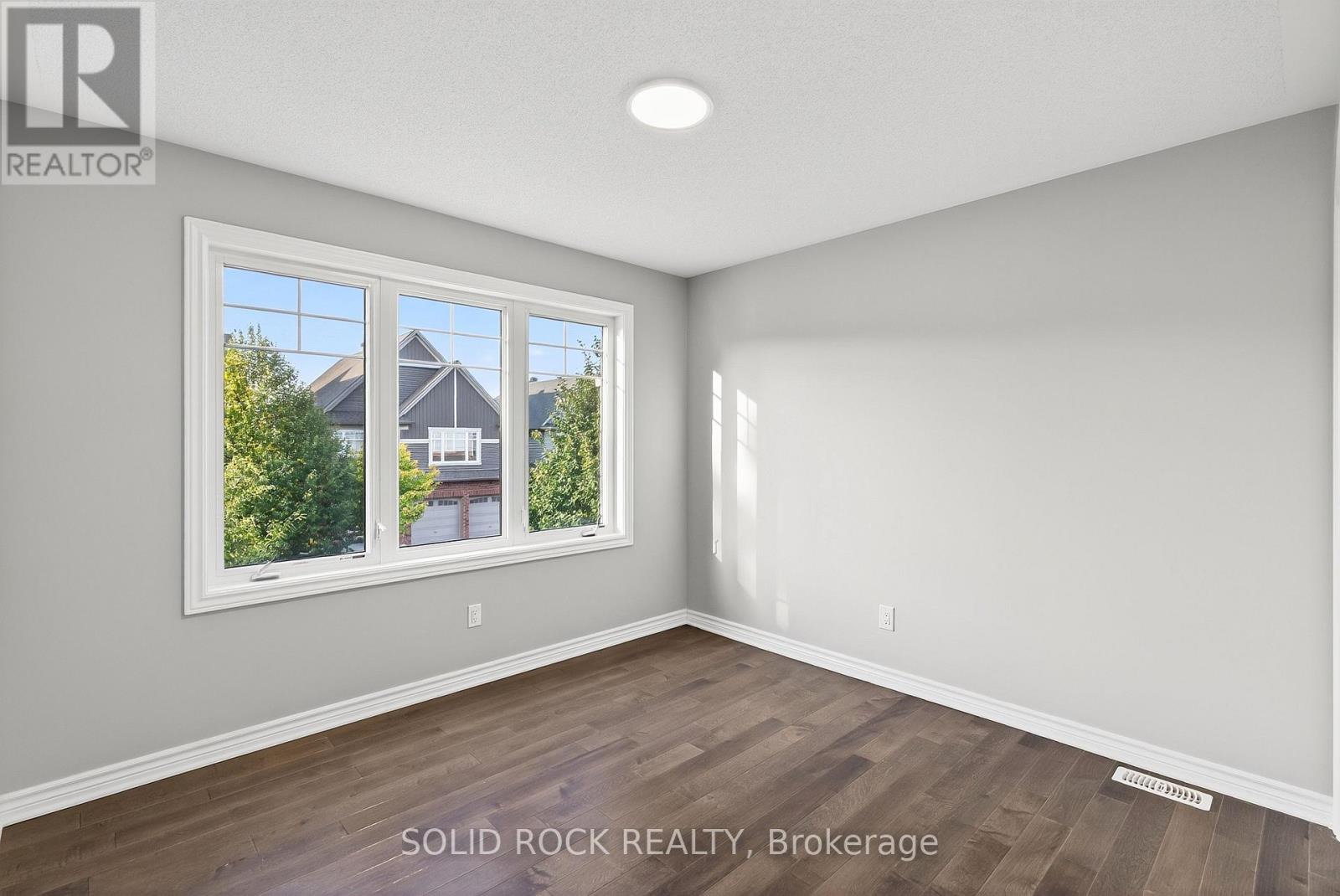 520 Elm Park Avenue, Ottawa, Ontario  K2J 5X9 - Photo 29 - X12486026