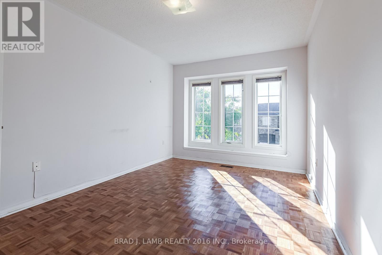 45 Waterton Crescent, Richmond Hill, Ontario  L4B 4L2 - Photo 24 - N12478416