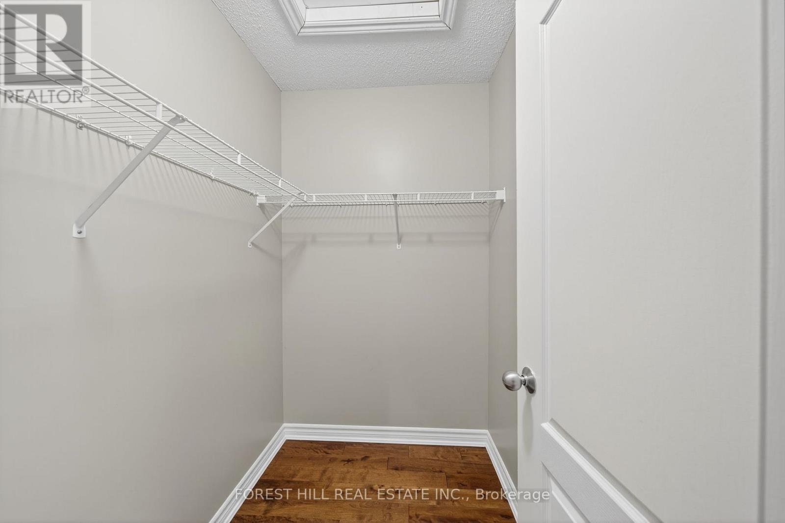 70 Diana Way, Barrie, Ontario  L4M 7H9 - Photo 11 - S12458617