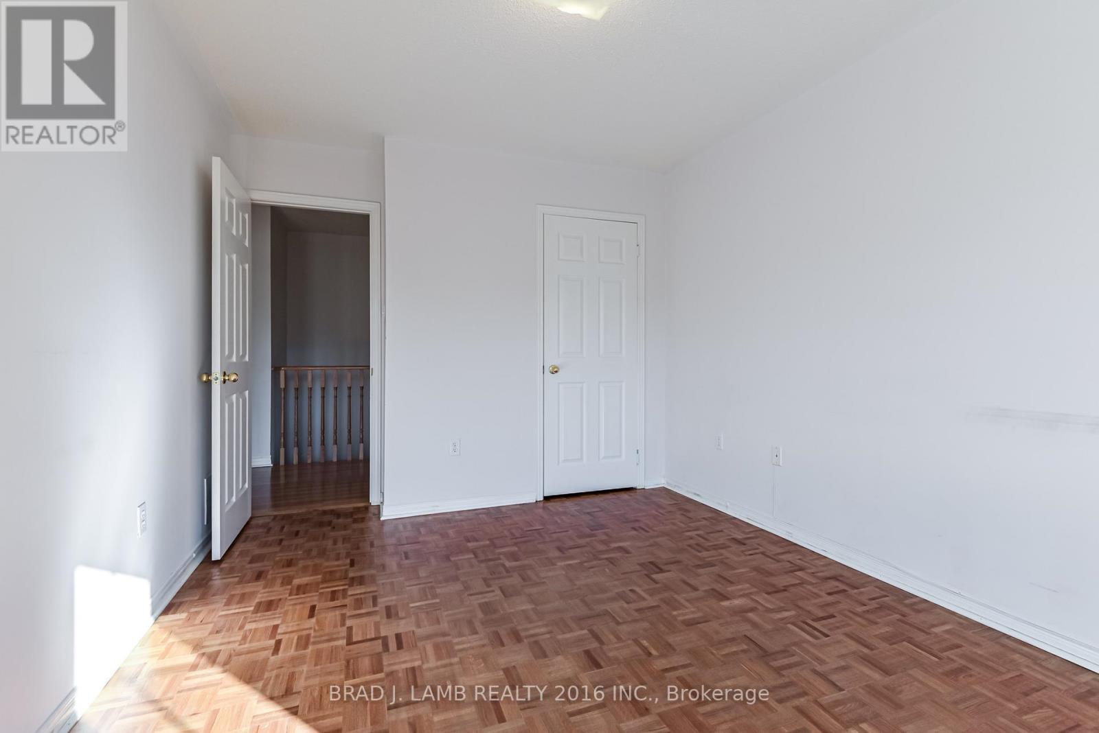 45 Waterton Crescent, Richmond Hill, Ontario  L4B 4L2 - Photo 25 - N12478416