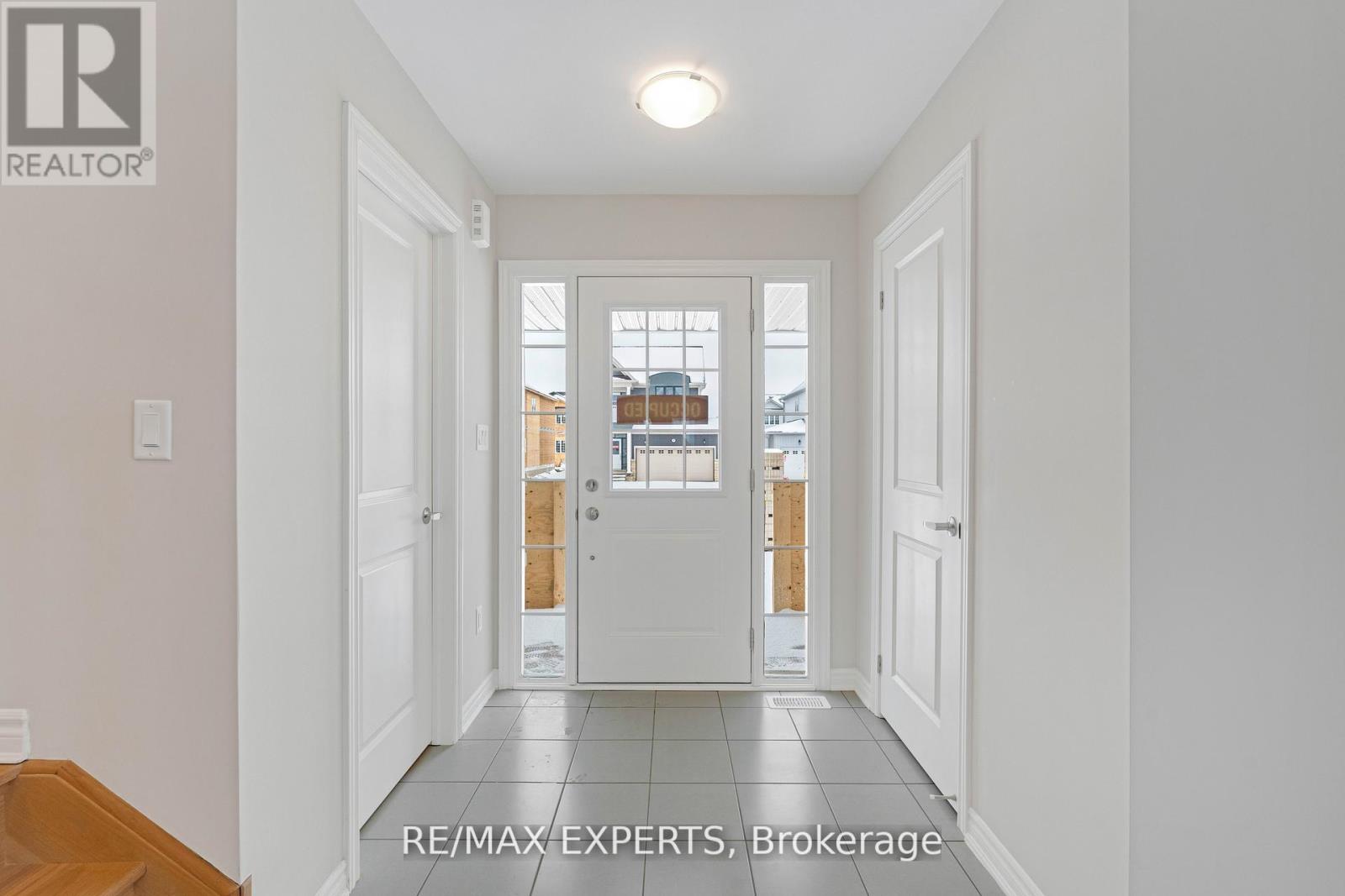 282 Springfield Crescent, Clearview (Stayner), Ontario  L0M 1S0 - Photo 4 - S12485889