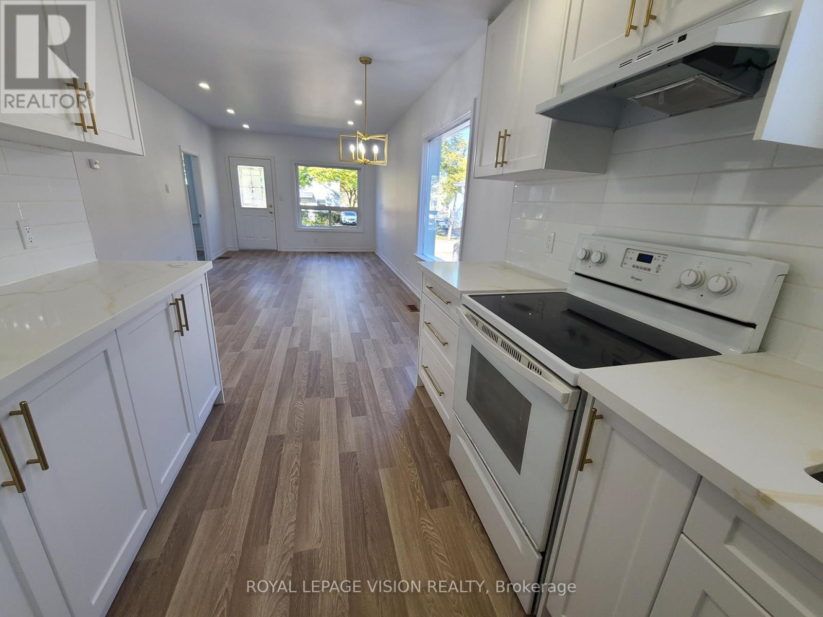 157 College Avenue, Oshawa, Ontario  L1J 1R3 - Photo 16 - E12484965