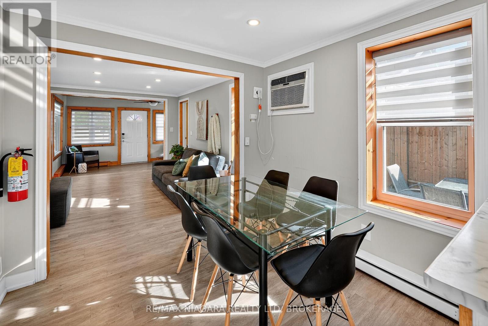 359 Oxford Avenue, Fort Erie, Ontario  L0S 1B0 - Photo 11 - X12486005