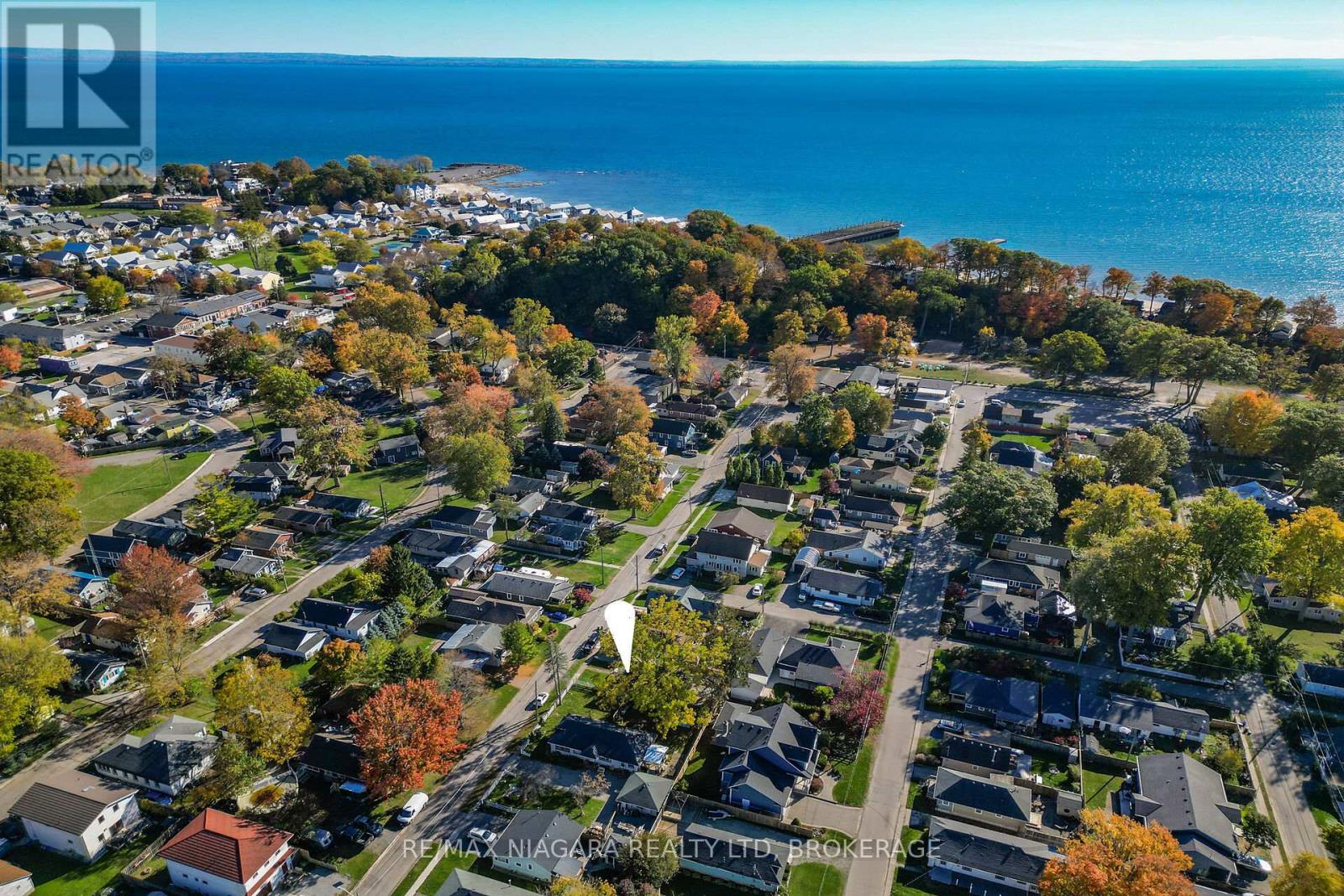 359 Oxford Avenue, Fort Erie, Ontario  L0S 1B0 - Photo 32 - X12486005