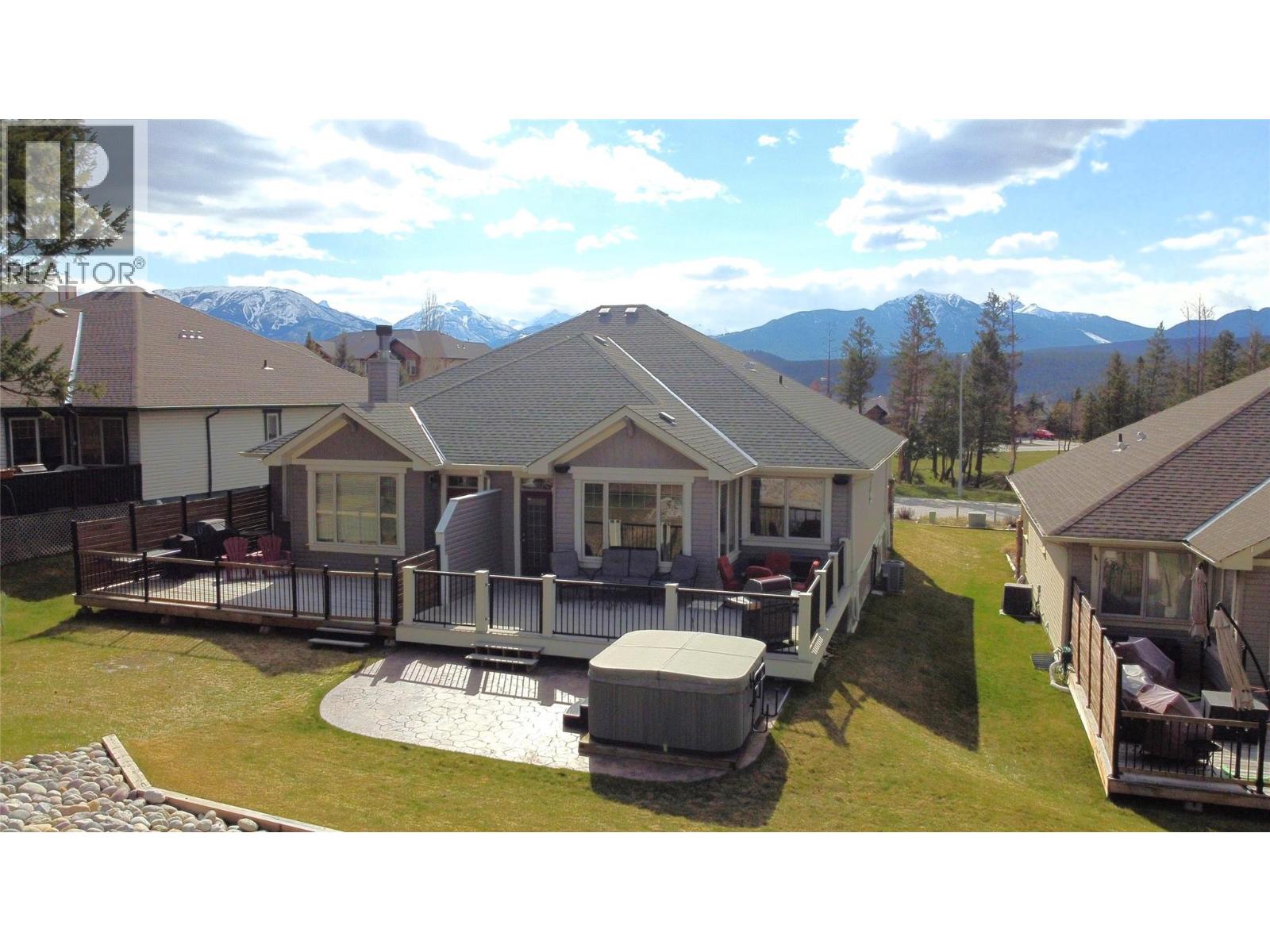 4886 Ridge Road, Radium Hot Springs, British Columbia