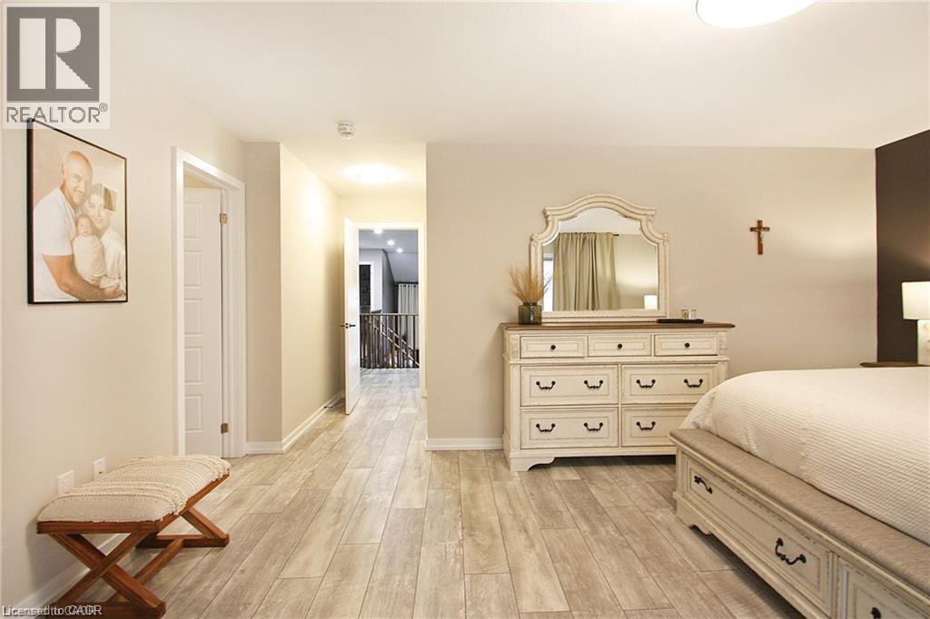 23 Scarletwood Street, Hamilton, Ontario  L8J 0K8 - Photo 15 - 40783813