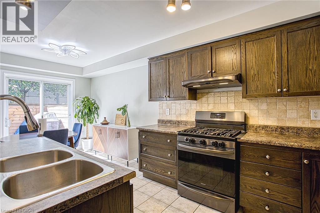 25 Ivybridge Drive Unit# 2, Stoney Creek, Ontario  L8E 0A5 - Photo 13 - 40782619