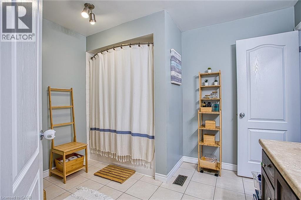 25 Ivybridge Drive Unit# 2, Stoney Creek, Ontario  L8E 0A5 - Photo 22 - 40782619