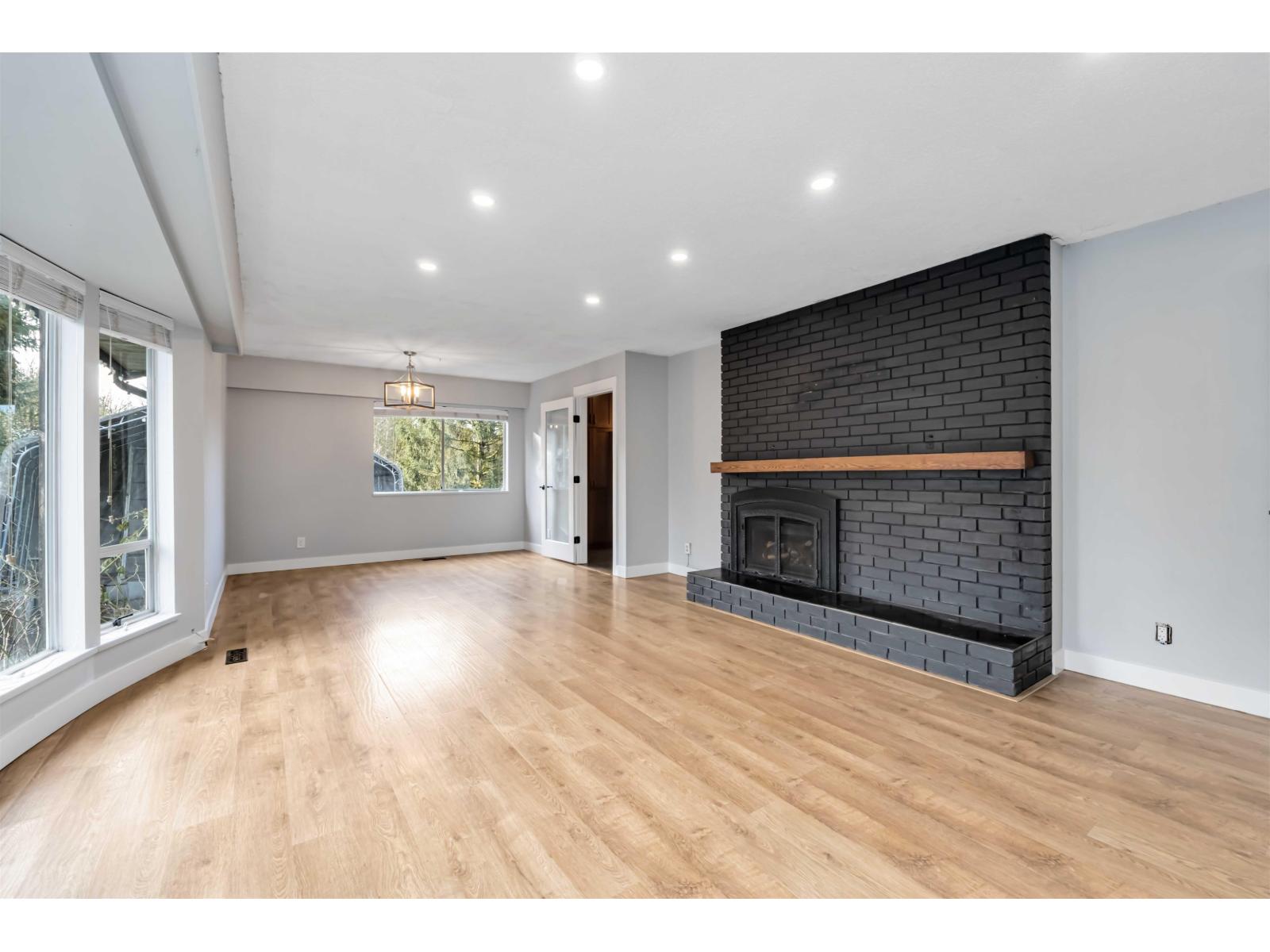 22990 70a Avenue, Langley, British Columbia  V2Y 2J9 - Photo 10 - R3047878