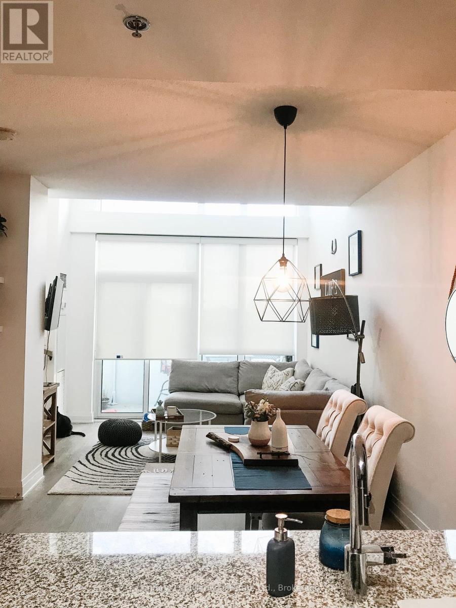 16 - 55 Speers Road, Oakville, Ontario  L6K 0H5 - Photo 9 - W12485219