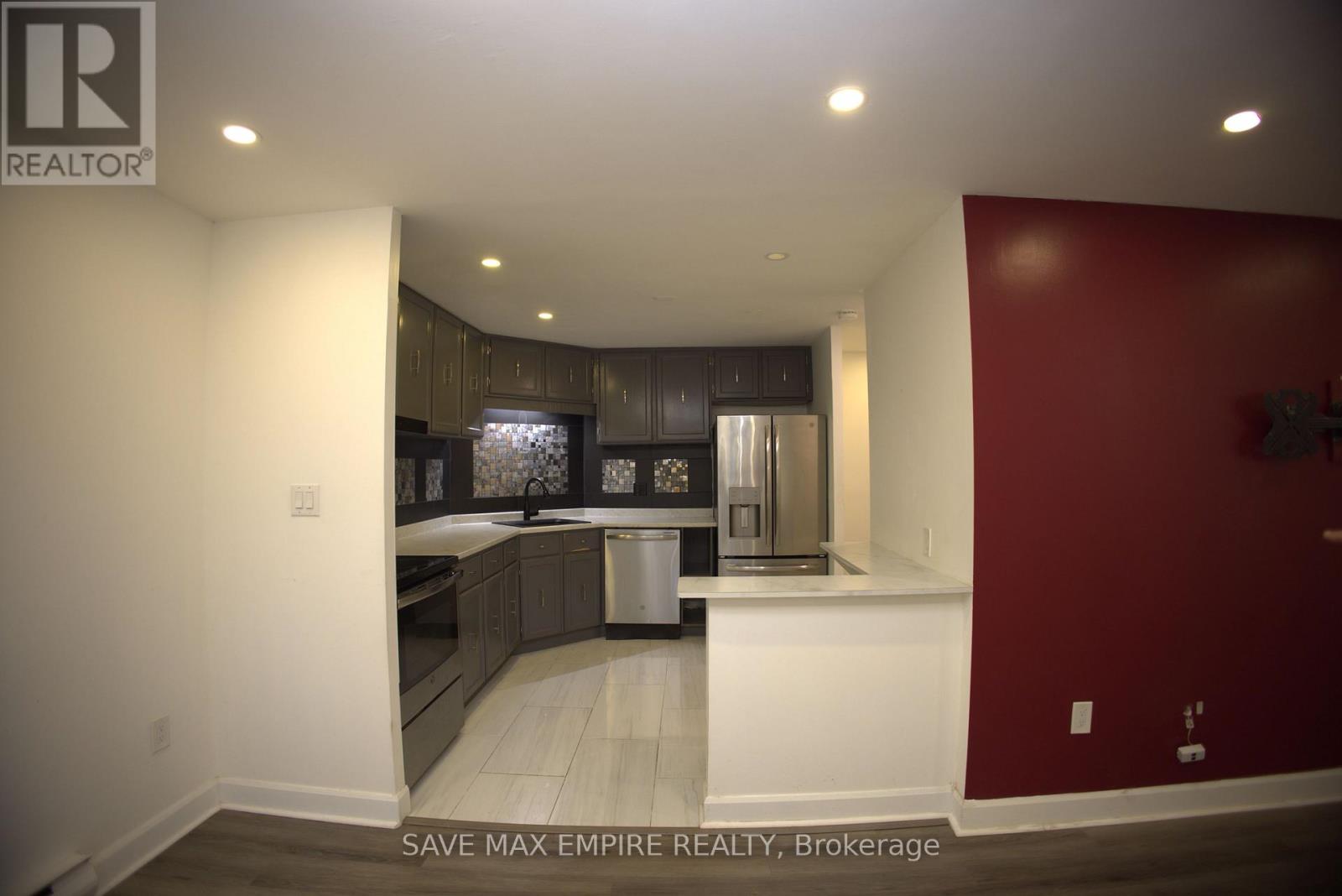 27 - 2035 South Millway, Mississauga, Ontario  L5L 1R8 - Photo 3 - W12485888