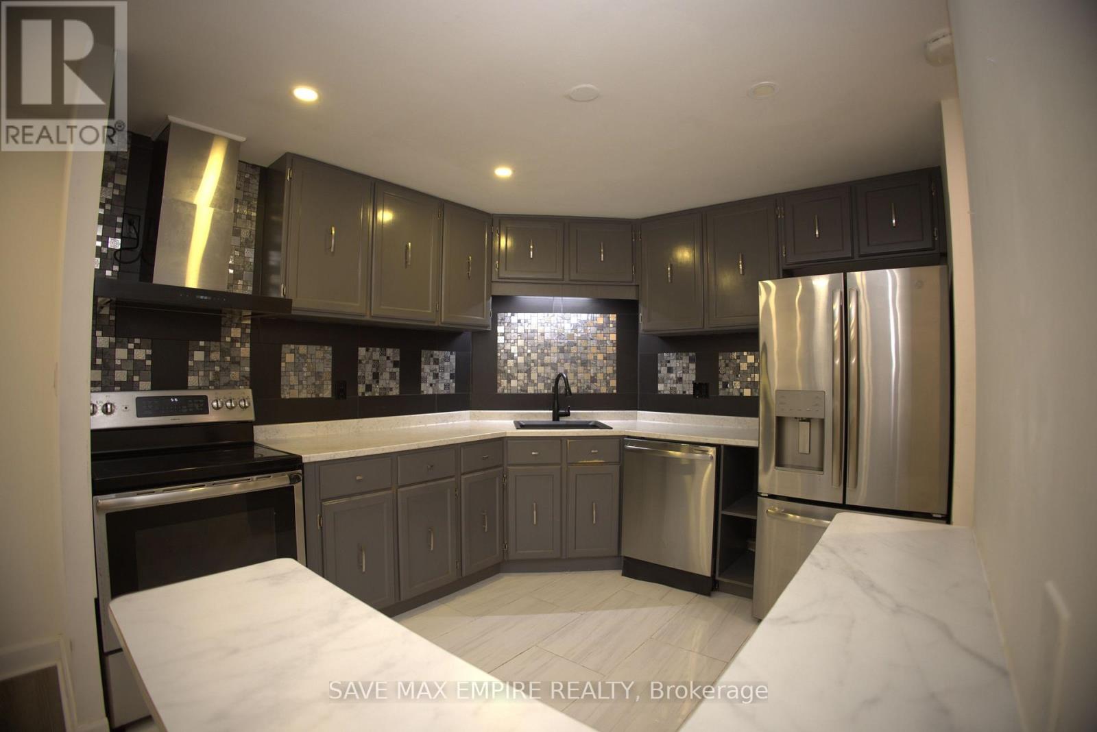 27 - 2035 South Millway, Mississauga, Ontario  L5L 1R8 - Photo 4 - W12485888