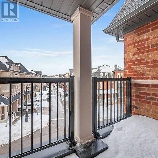 31 Shiff Crescent, Brampton, Ontario  L6Z 0H6 - Photo 8 - W12485895